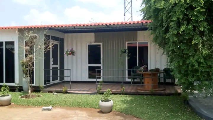 Single-Story Veranda Eco Bungalow